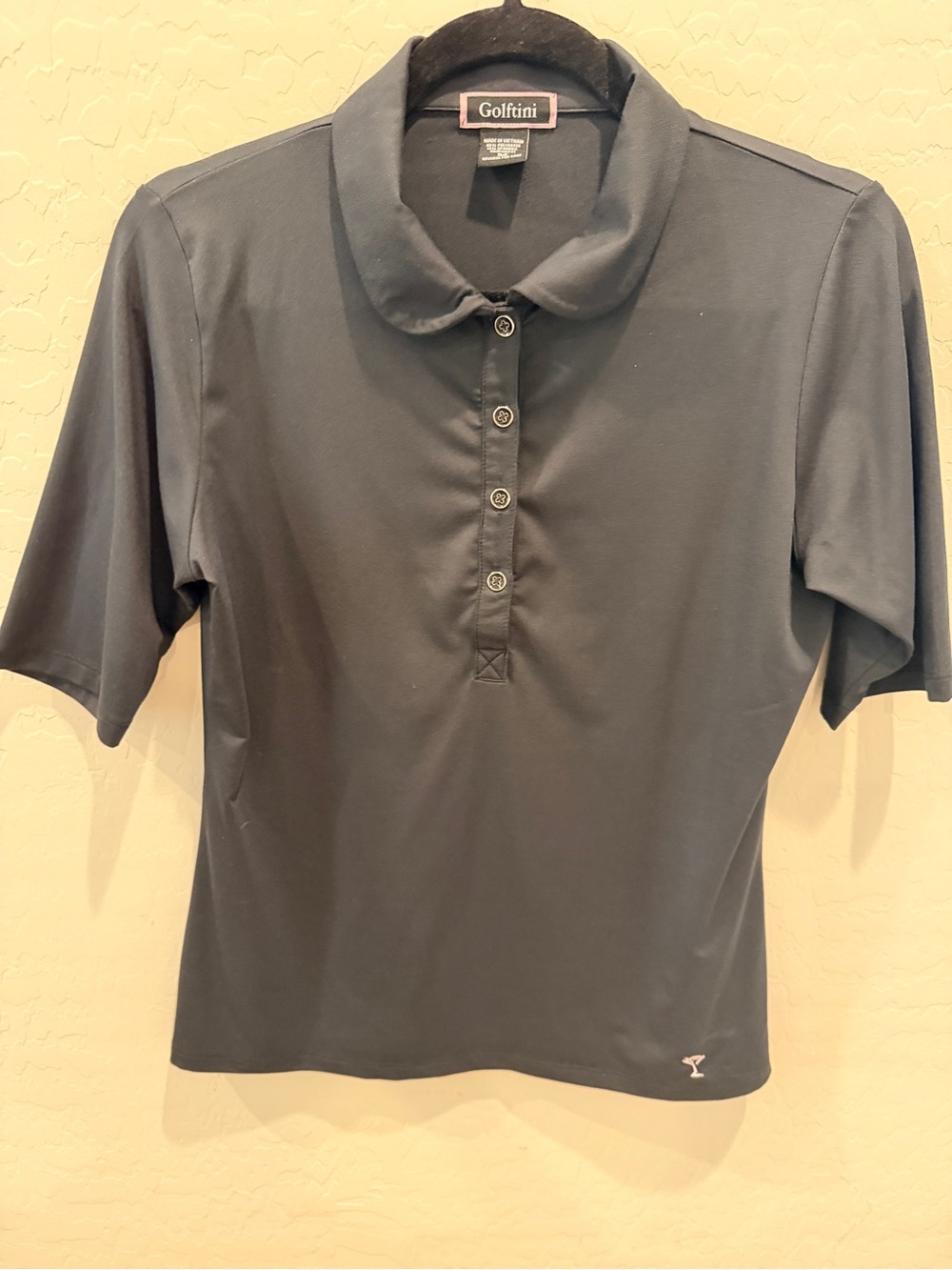 Golftini Lady’s Black Elbow-Length Polo Top.   EUC